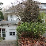 Apartment In Dellbrueck Frisch Renoviert, 300 Meter Bis Zur Strassenbahn, Ruhige Lage