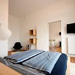Exklusives Penthouse! Mit Wlan, Tiefgarage, 2 Fernseher Etc.