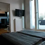 Exklusives Penthouse! Mit Wlan, Tiefgarage, 2 Fernseher Etc.