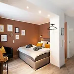 1St Floor Koeln
