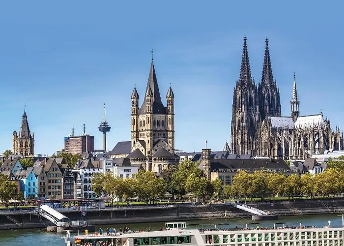 Kd Komfort Hotelschiff Koeln Altstadt