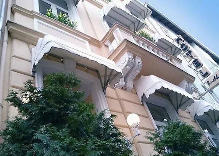 Buchholz Downtown Hotel