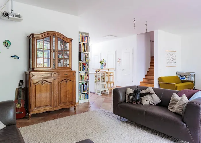 Spacious And Kids-Friendly Modernized Farmhouse Near City Of Cologne