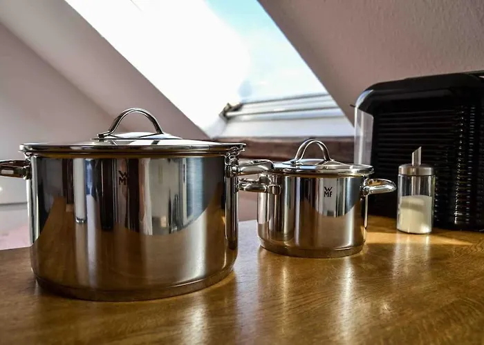 Schoene Dachgeschosswohnung Nahe Koeln