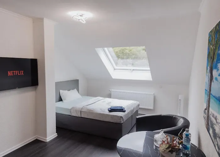 Urlaubszimmer 5 Airport Koeln Bonn Flughafen