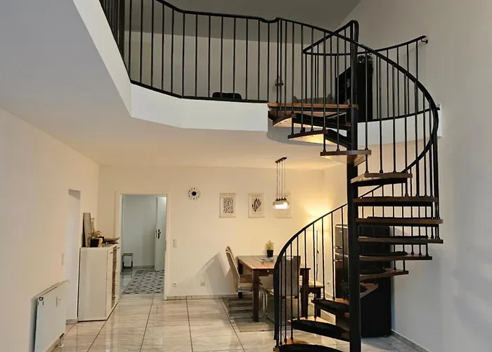 Maisonette Wohnung In Koelner Villenviertel