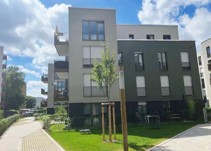 Moden Apartment In Central Cologne With Free Parking
