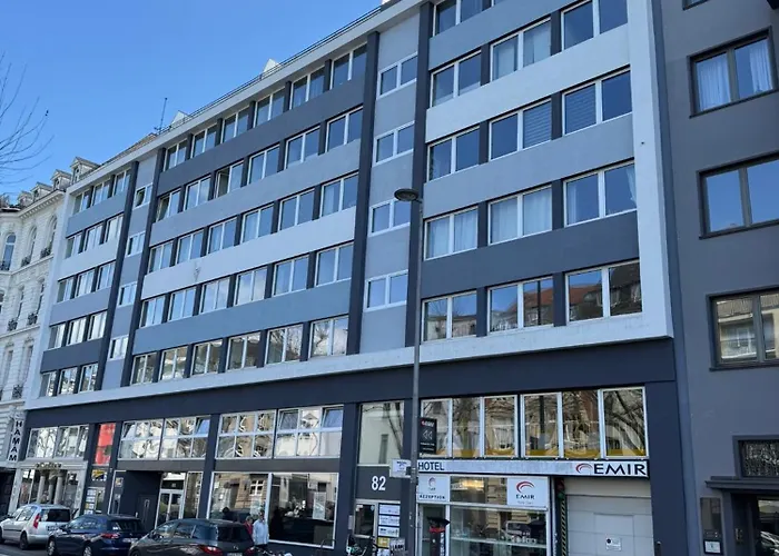 Hotel Garni Emir