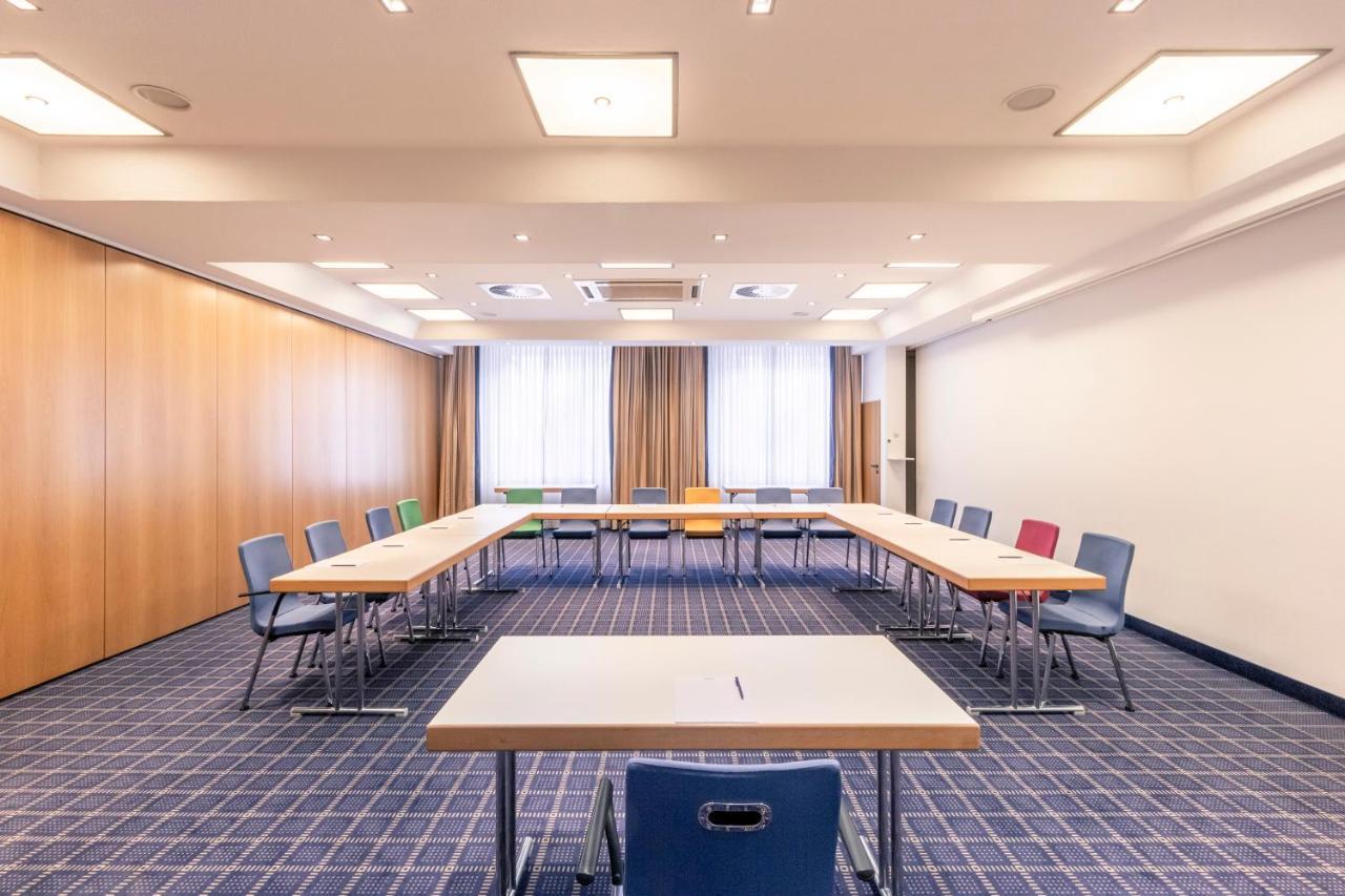 Mercure Friesenstrasse Cologne