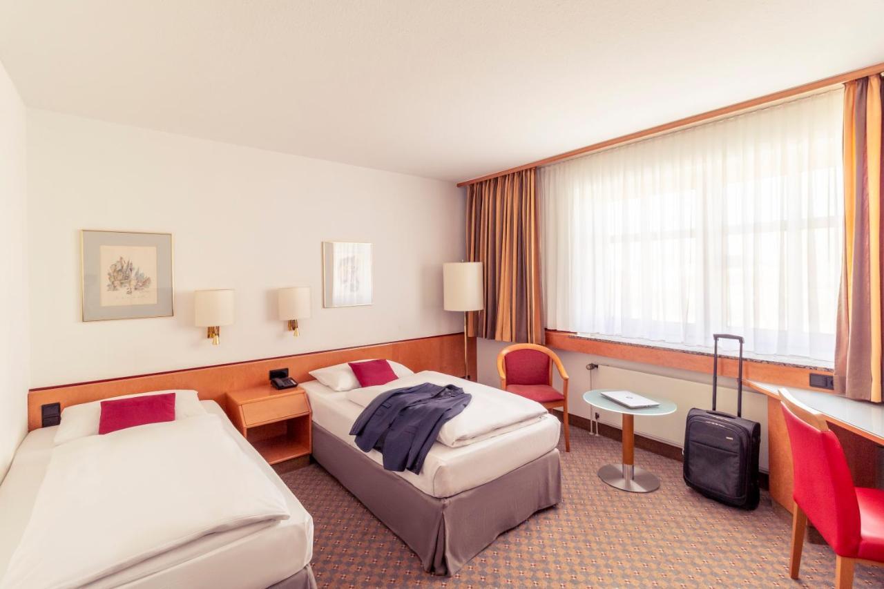 Mercure Friesenstrasse Hotel 4*