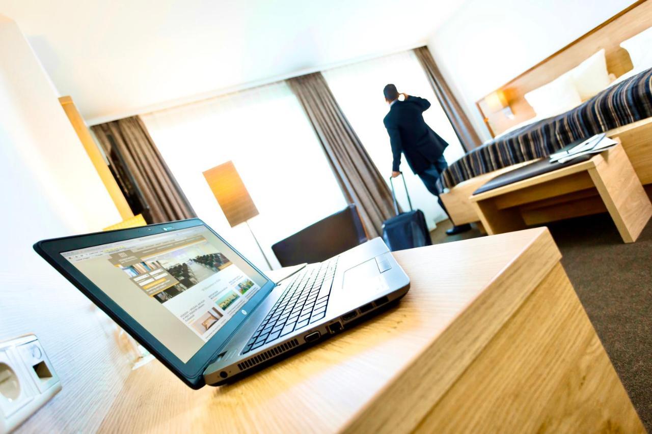 Stadthotel Am Roemerturm 4*