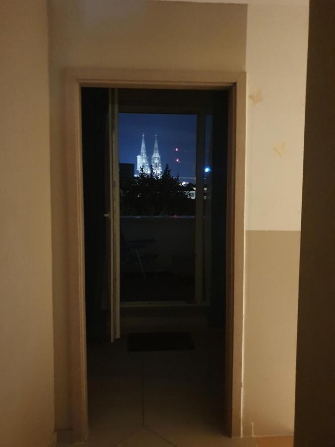 Cara Hotel 3*