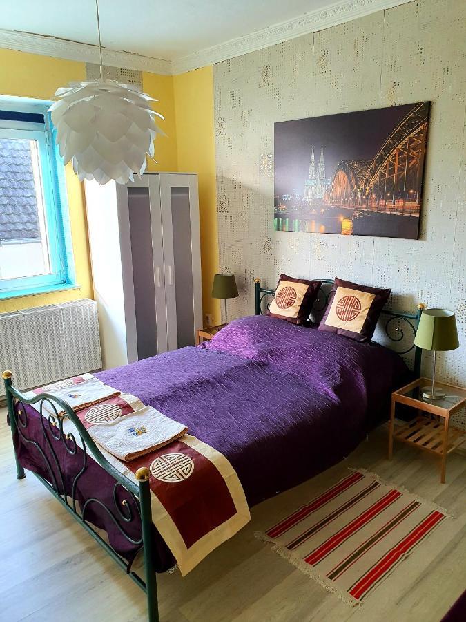 Acomodação com café da manhã  Stayincologne 2*