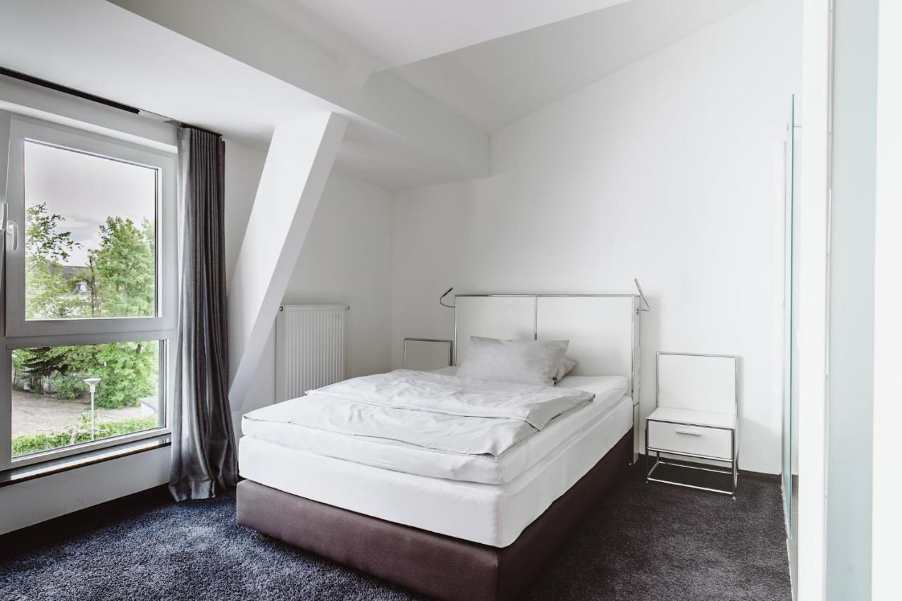 &repeat Koeln Airport Hotel