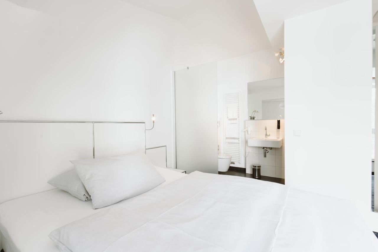 &repeat Koeln Airport Hotel Colonia