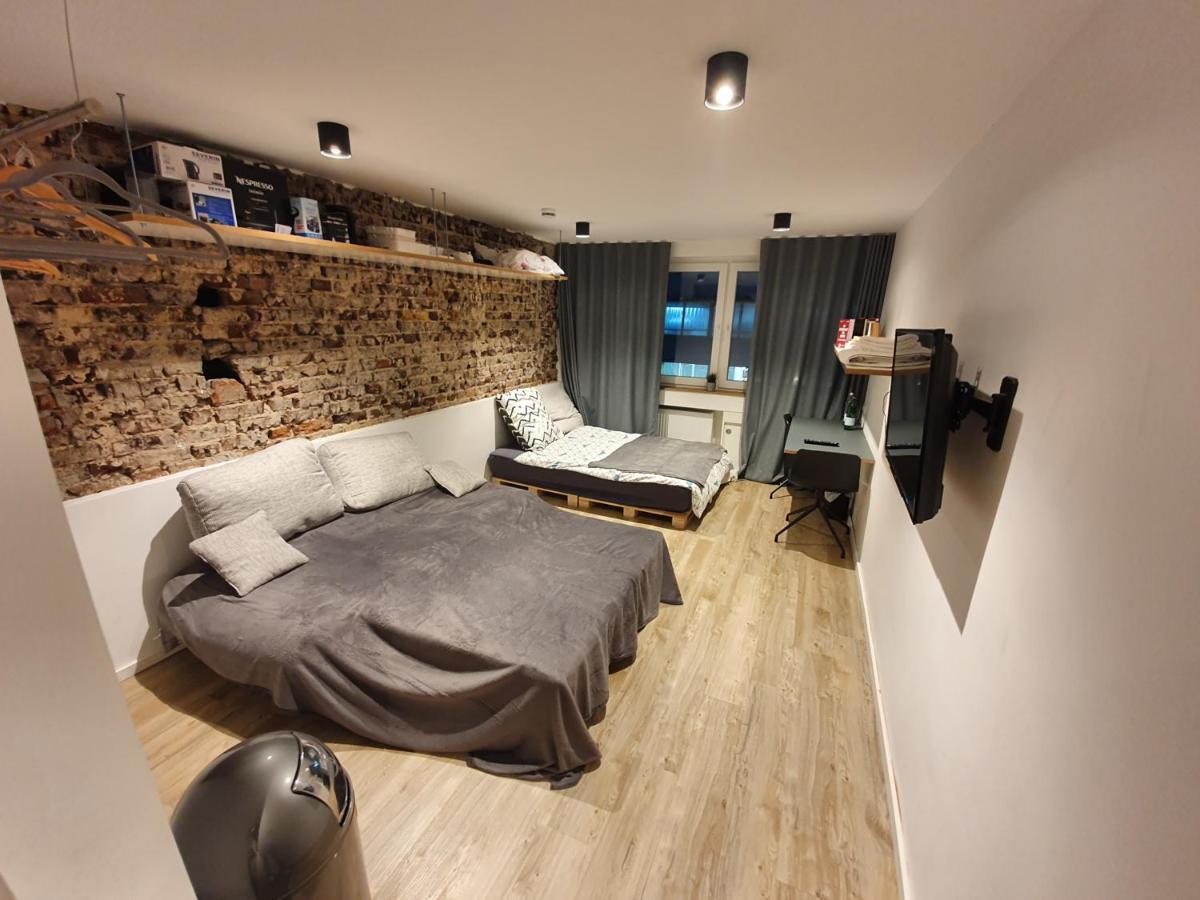 Cozy In The Middle Of ; Schones In Innenstadt Colonia
