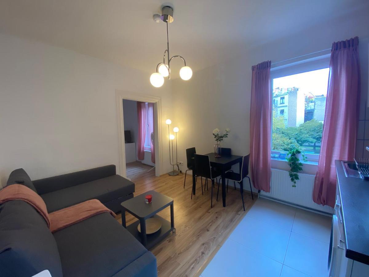 Apartament Gemutliche Mitten In *