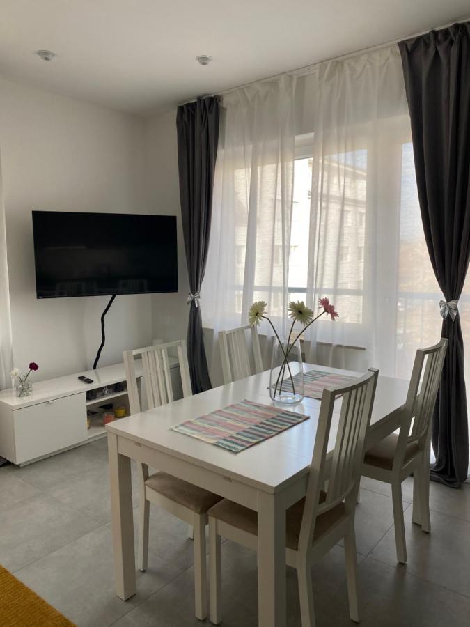 Moderne In Center Colonia