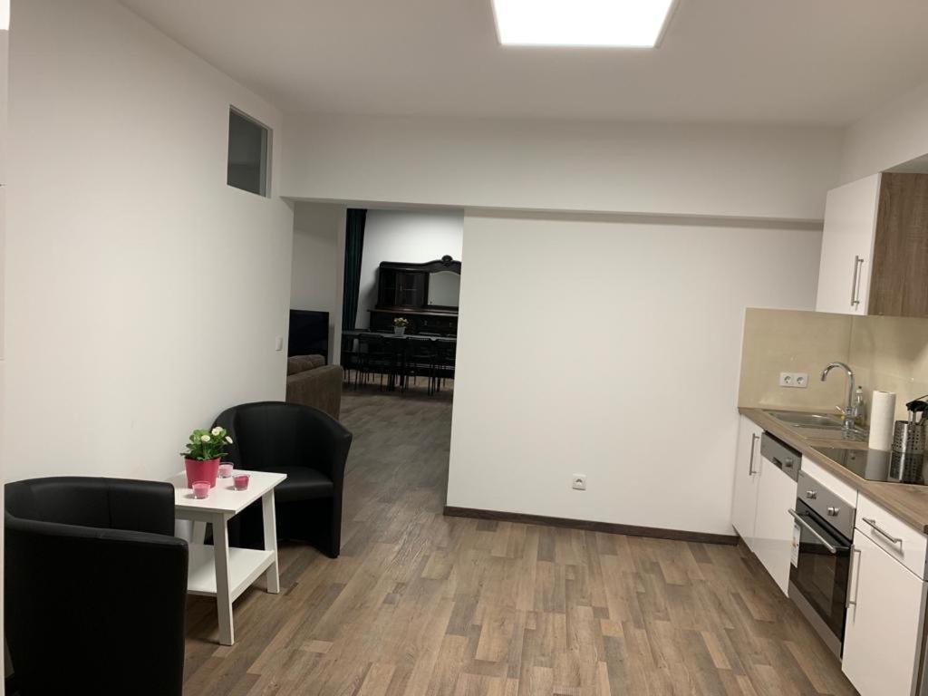Homestay Lovely Share Aachener Weiher Cologne