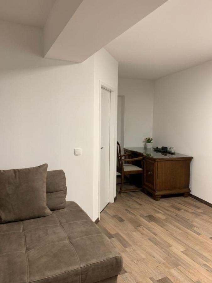Lovely Share Aachener Weiher Homestay *