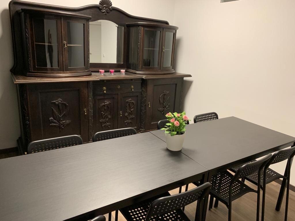 Homestay Lovely Share Aachener Weiher