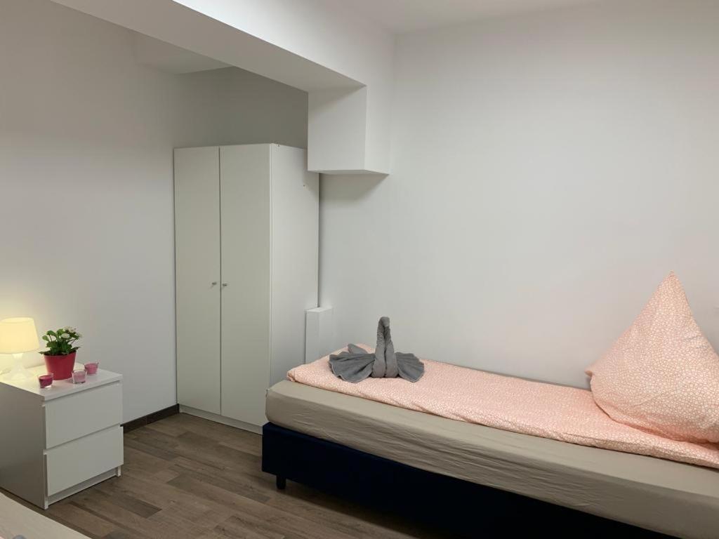 Lovely Share Aachener Weiher Homestay *