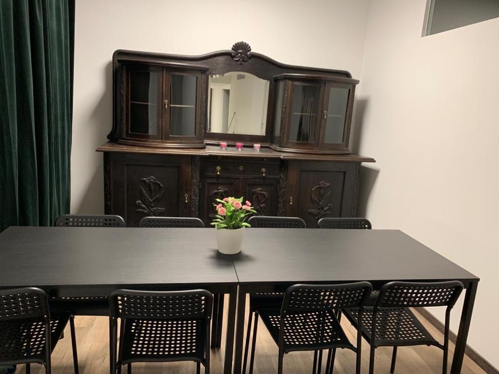 Lovely Share Aachener Weiher Homestay Cologne