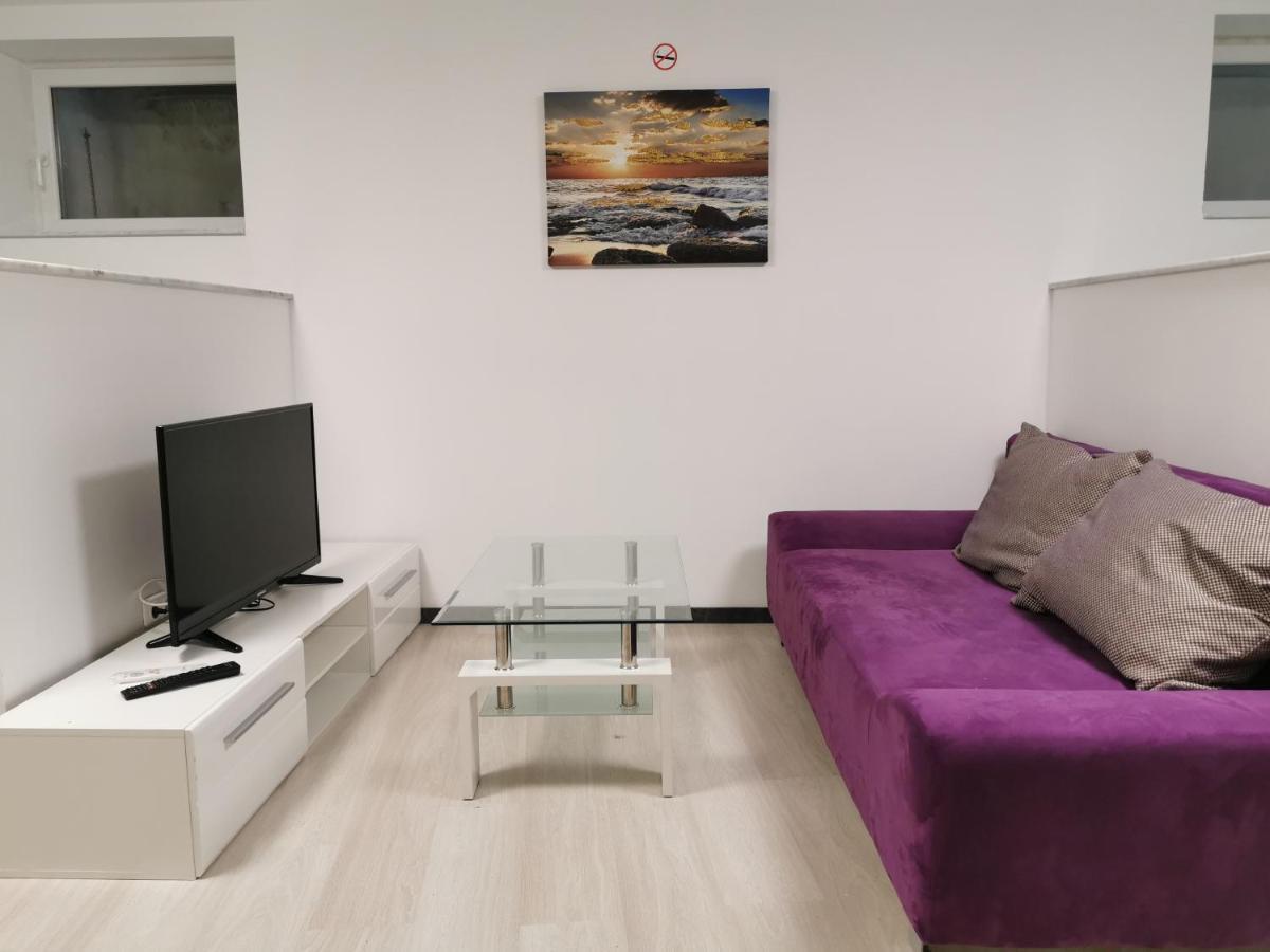 Apartment Messe Vanilla Cologne