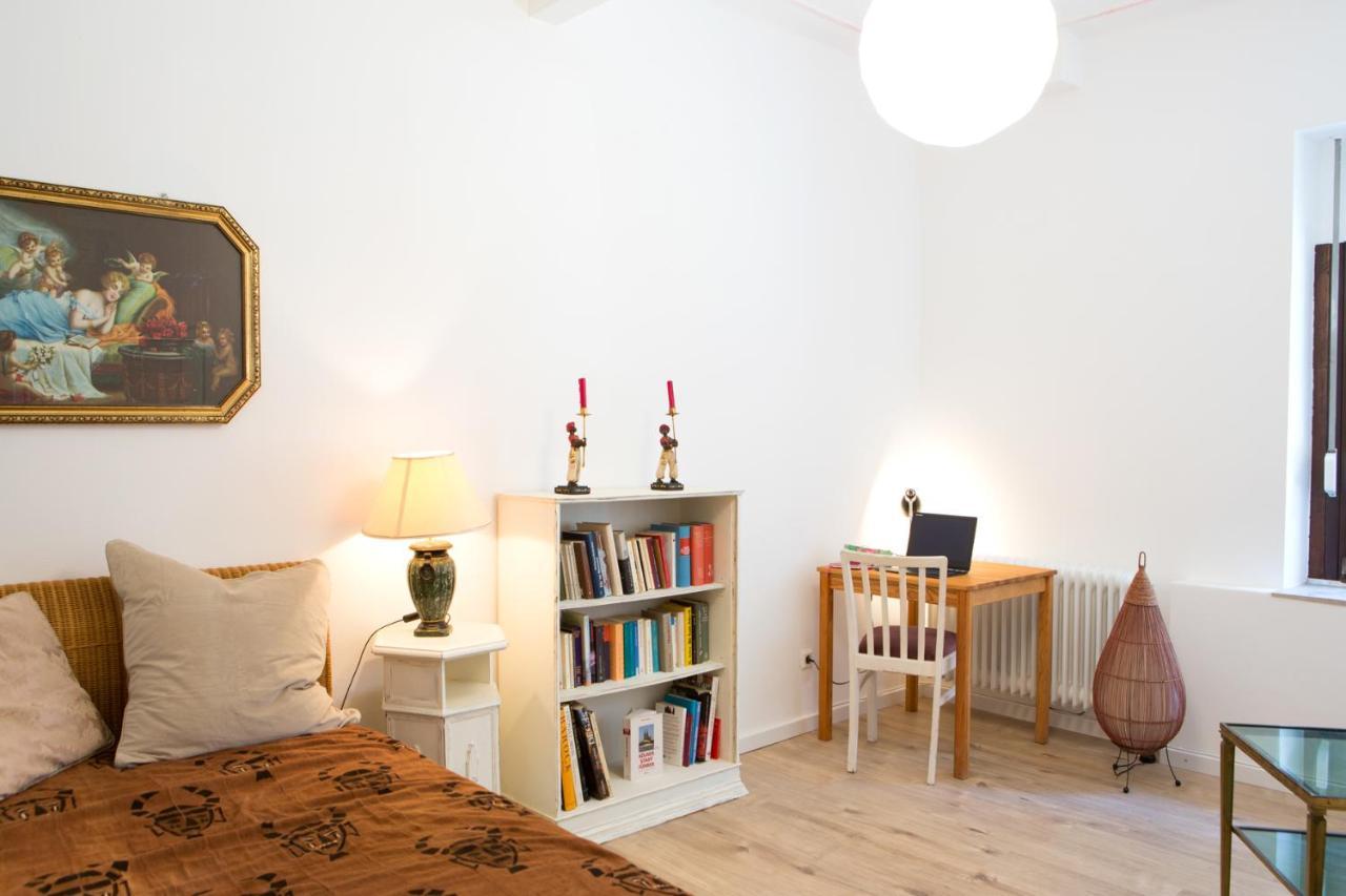 82 Vietorstrasse Cologne