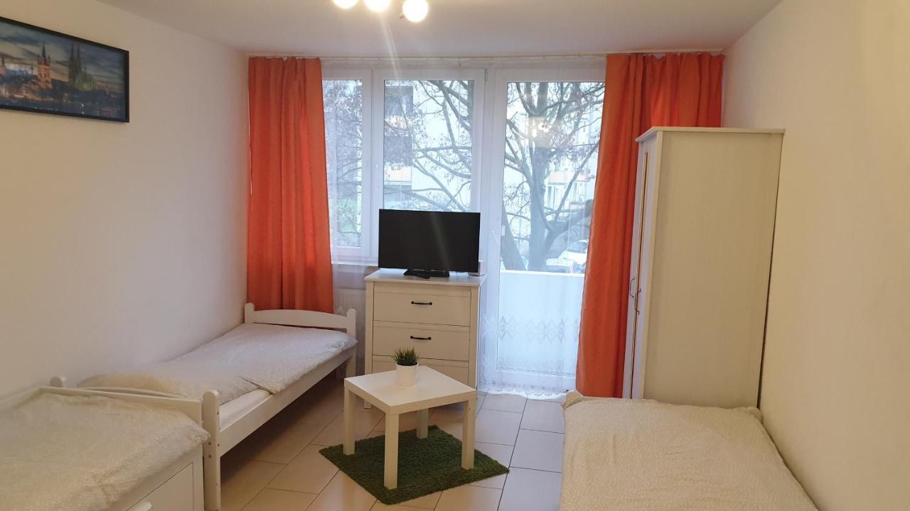 Workers-sleep-station Apartment