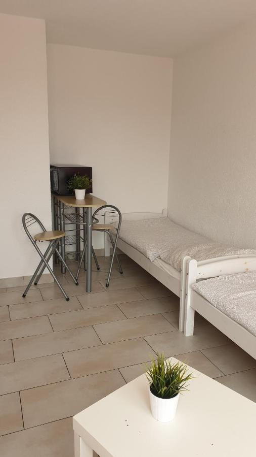 Workers-sleep-station Apartment