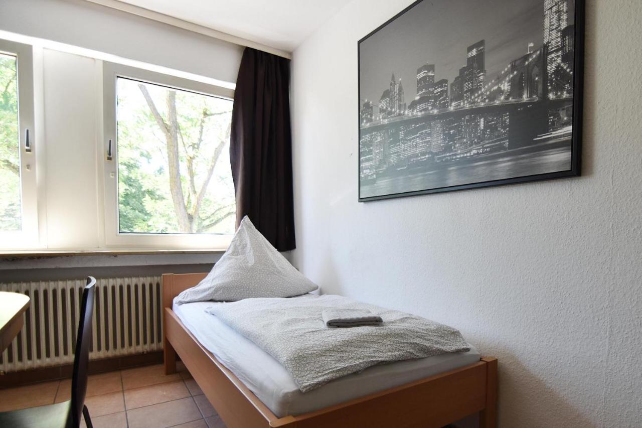 Apartment Hoehenberg Cologne