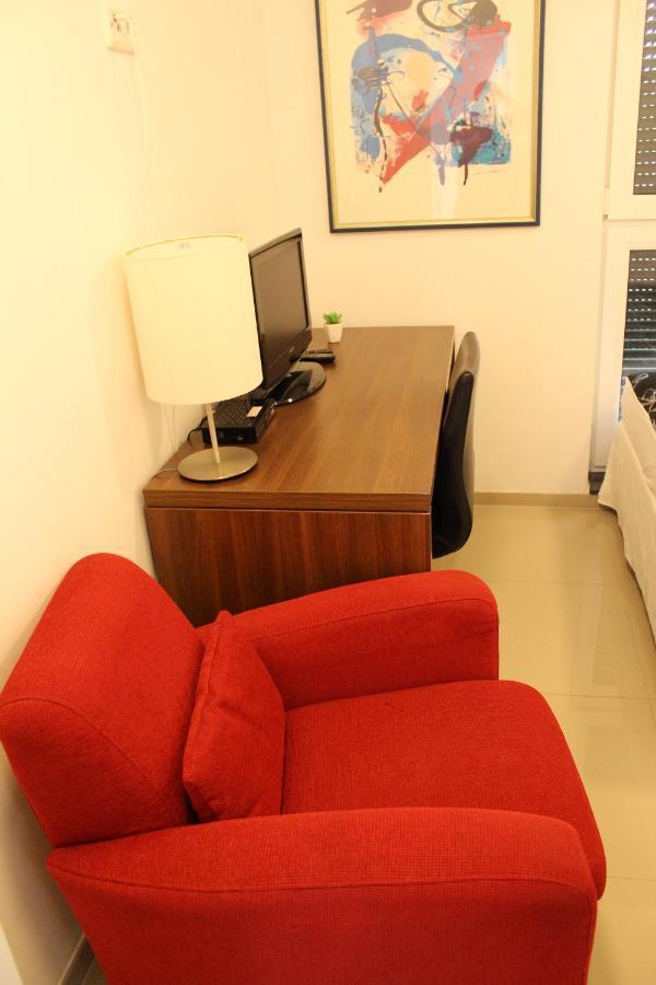 Lovely Studio West - Neues Momomotel Hotel *