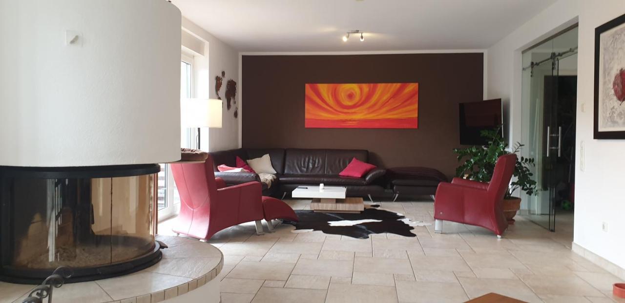 Bed & Breakfast Schoenste Lage Am Rhein In Unmittelbarer Stadtnaehe,