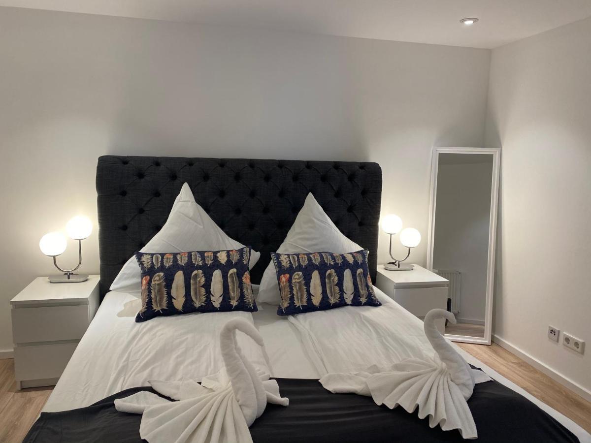 Dreamy Luxury Basement In Apartment Cologne