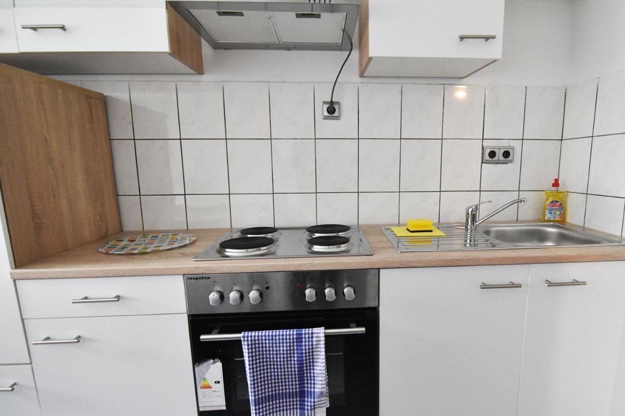 Apartment Dorya Am Ring Cologne
