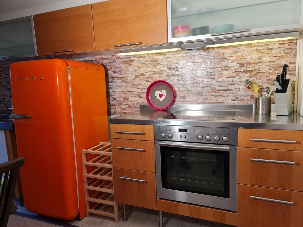 Acomodação com café da manhã  Schoenste Lage Am Rhein In Unmittelbarer Stadtnaehe, Colónia