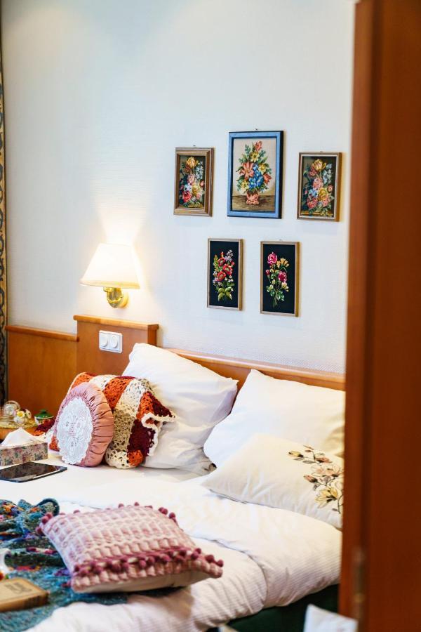 Tante Alma's Koelner Hotel 3*