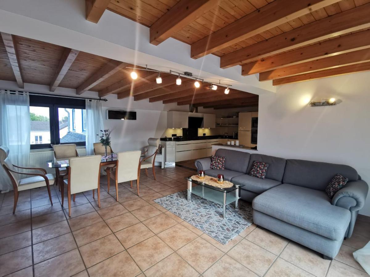 Lores Quartier Apartment Cologne