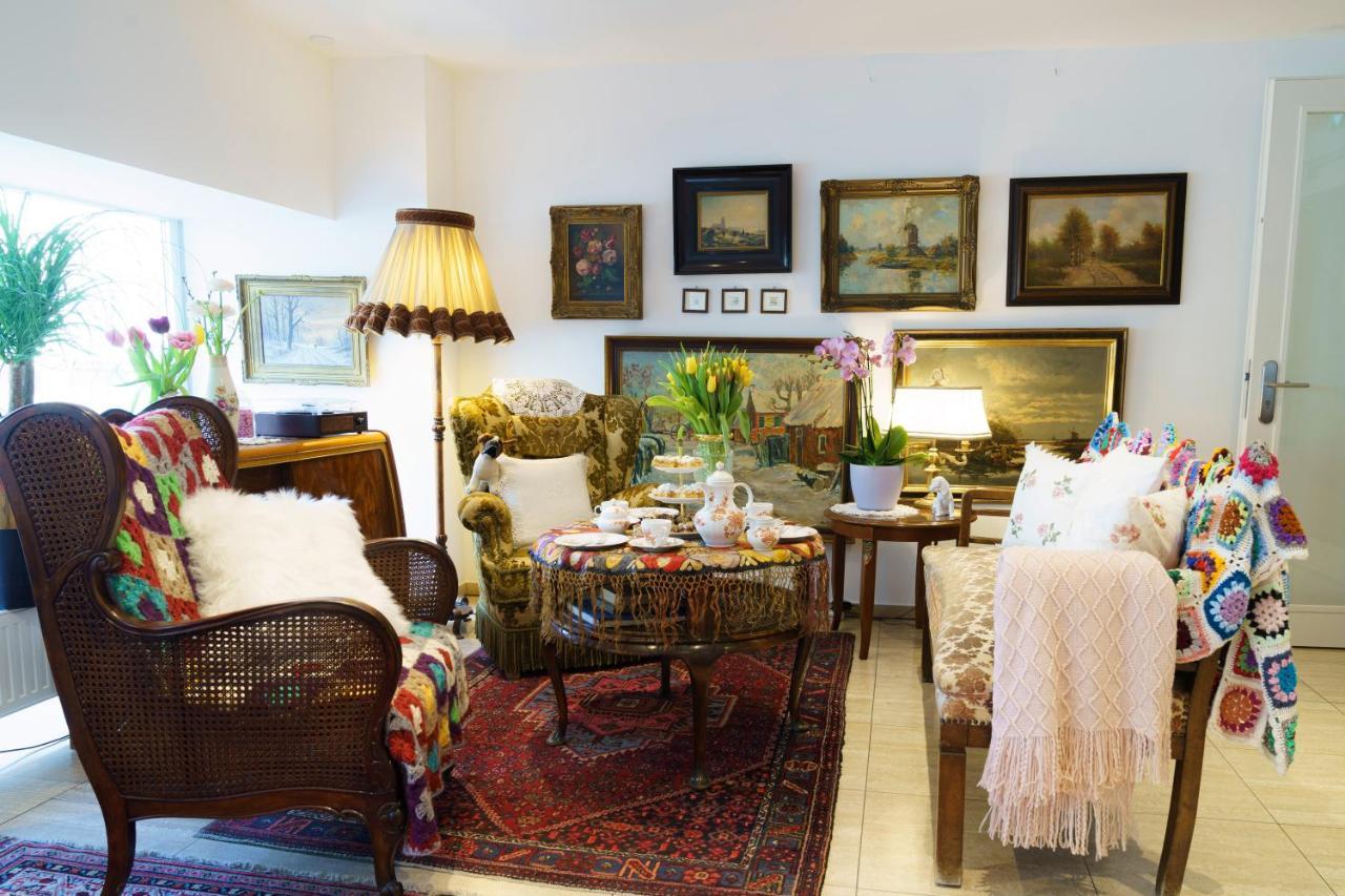 Tante Alma's Koelner Hotel 3*