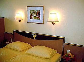 Hotel Nk-Hotel Bergischer Hof 3*
