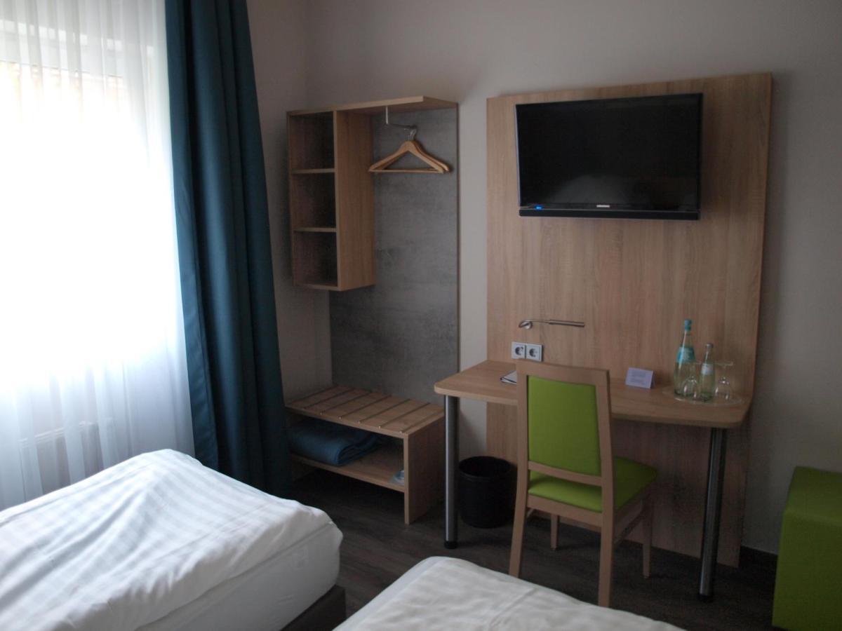 Airport Business Hotel