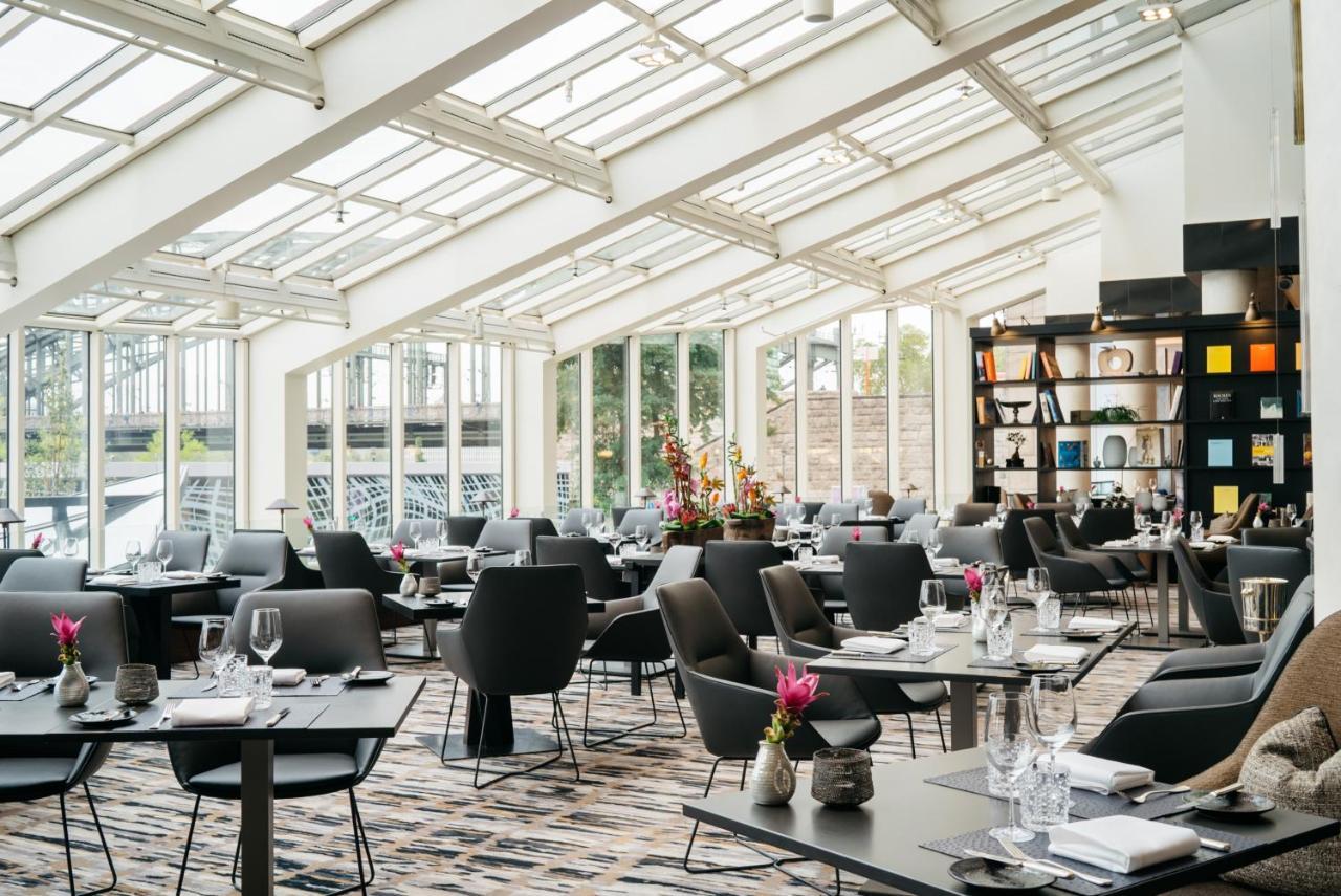 Hyatt Regency Hotel 5*