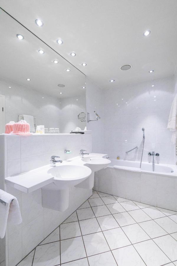 Hotel Tante Alma's Koelner 3*