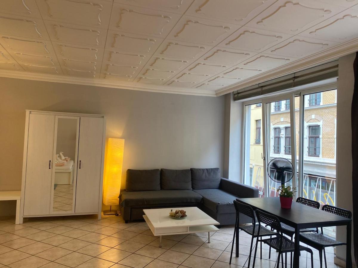Shared Apartment, Friesenplatz *