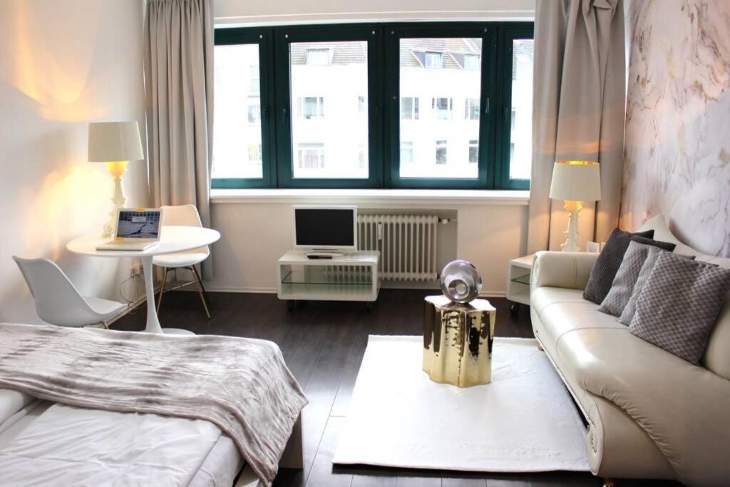 A-partment • Koeln- Mediapark