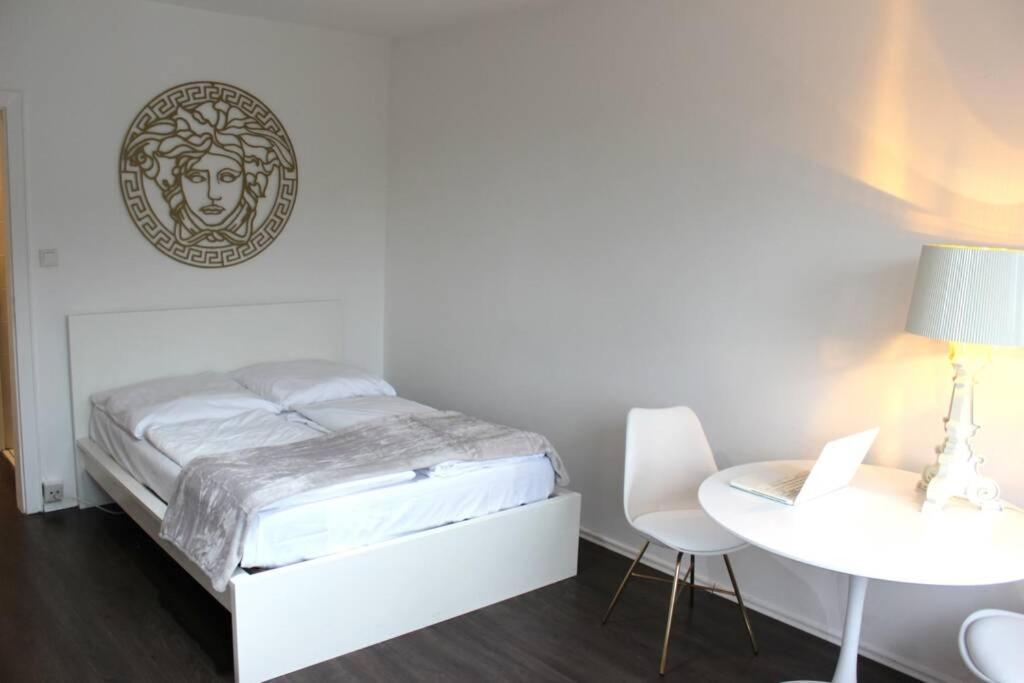 Apartment A-partment • Koeln- Mediapark