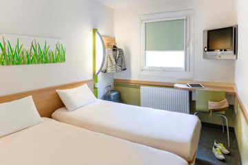 Ibis Airport Hotel 3*