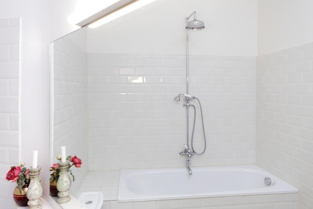 Townhouse Downtown Suites & Apartment