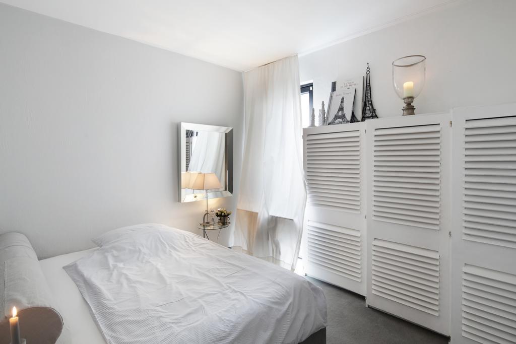Townhouse Downtown Suites &